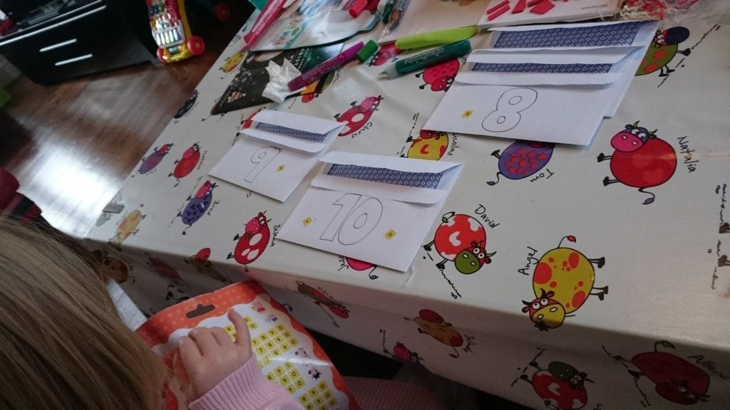 Numbering our family advent calendar - Bizstyler